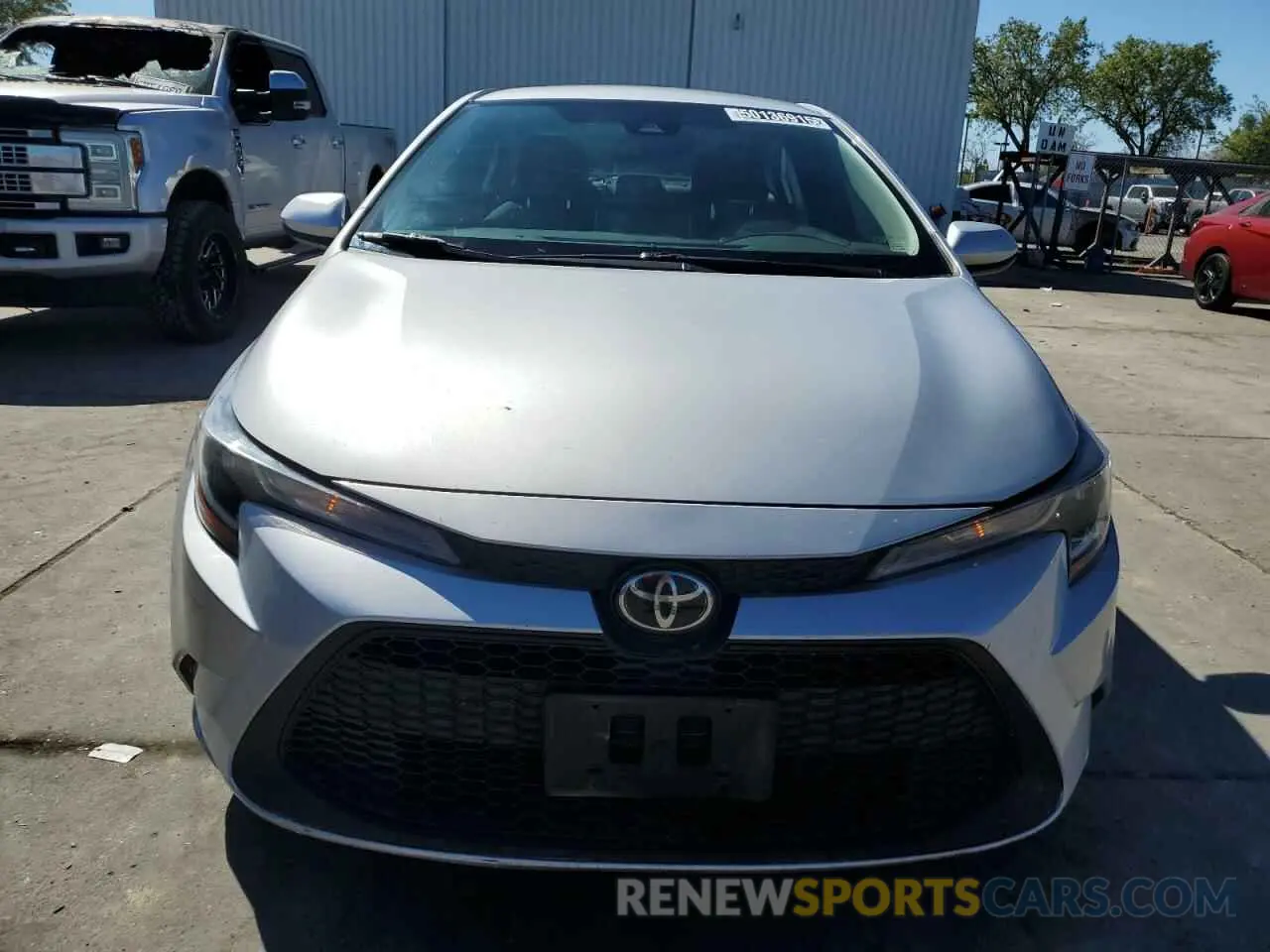 5 Photograph of a damaged car 5YFEPRAEXLP121743 TOYOTA COROLLA 2020