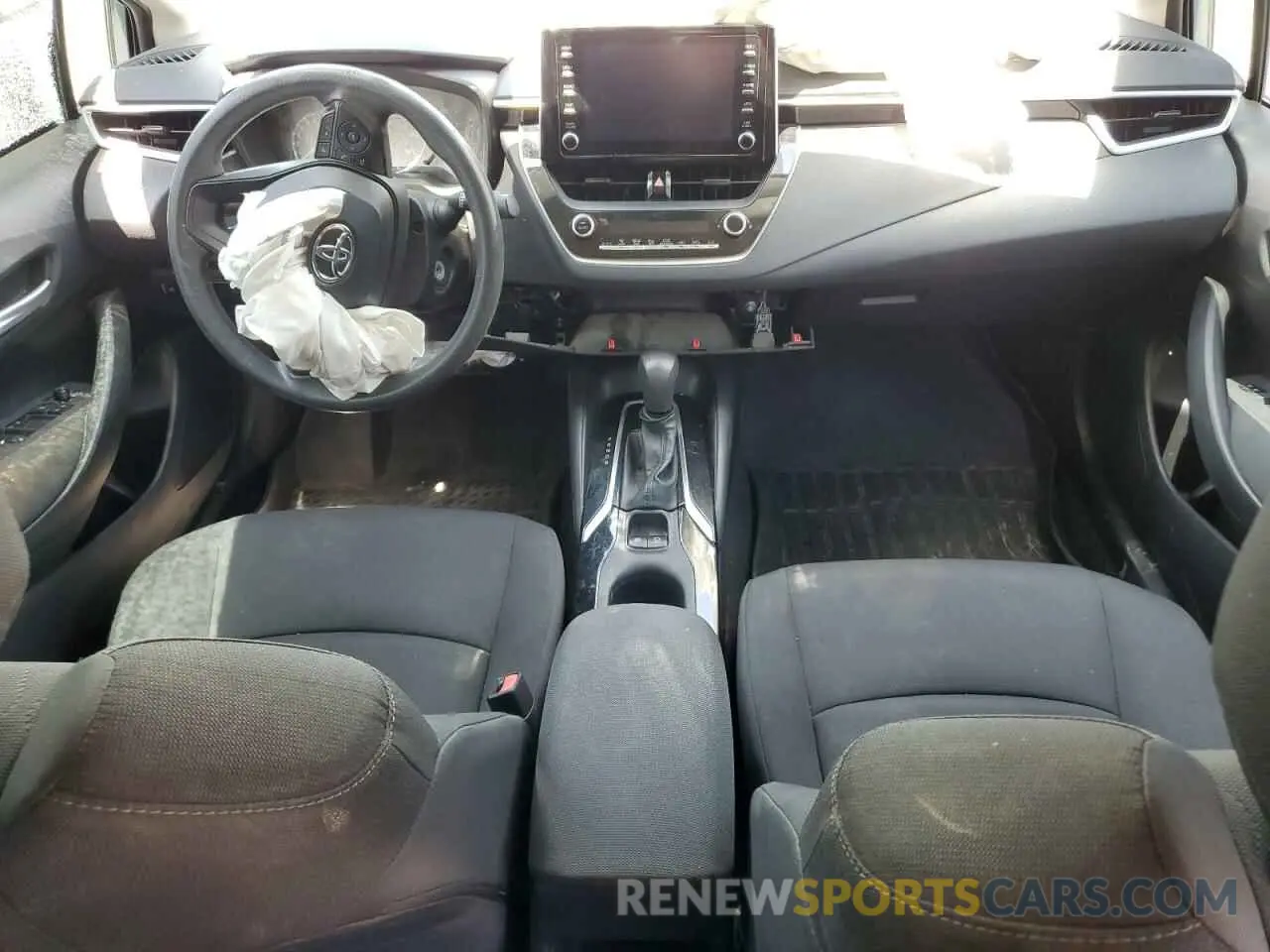 8 Photograph of a damaged car 5YFEPRAEXLP122410 TOYOTA COROLLA 2020