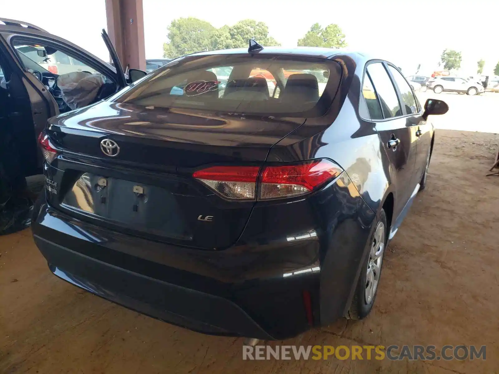 4 Photograph of a damaged car 5YFEPRAEXLP124352 TOYOTA COROLLA 2020