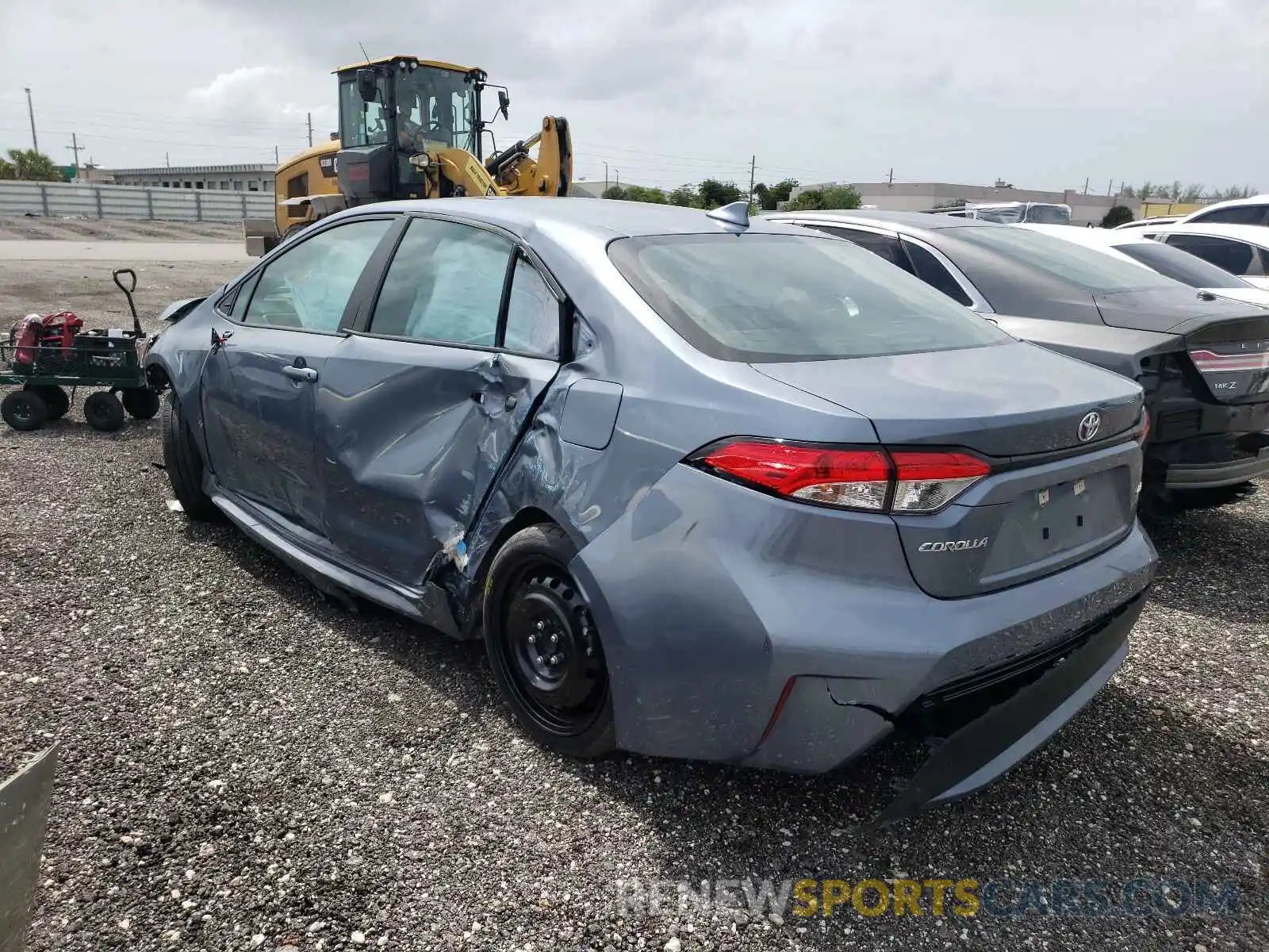 3 Photograph of a damaged car 5YFEPRAEXLP139403 TOYOTA COROLLA 2020