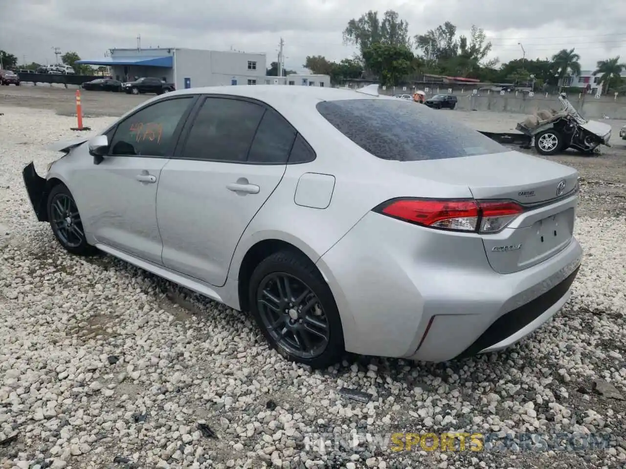 3 Photograph of a damaged car 5YFEPRAEXLP142978 TOYOTA COROLLA 2020