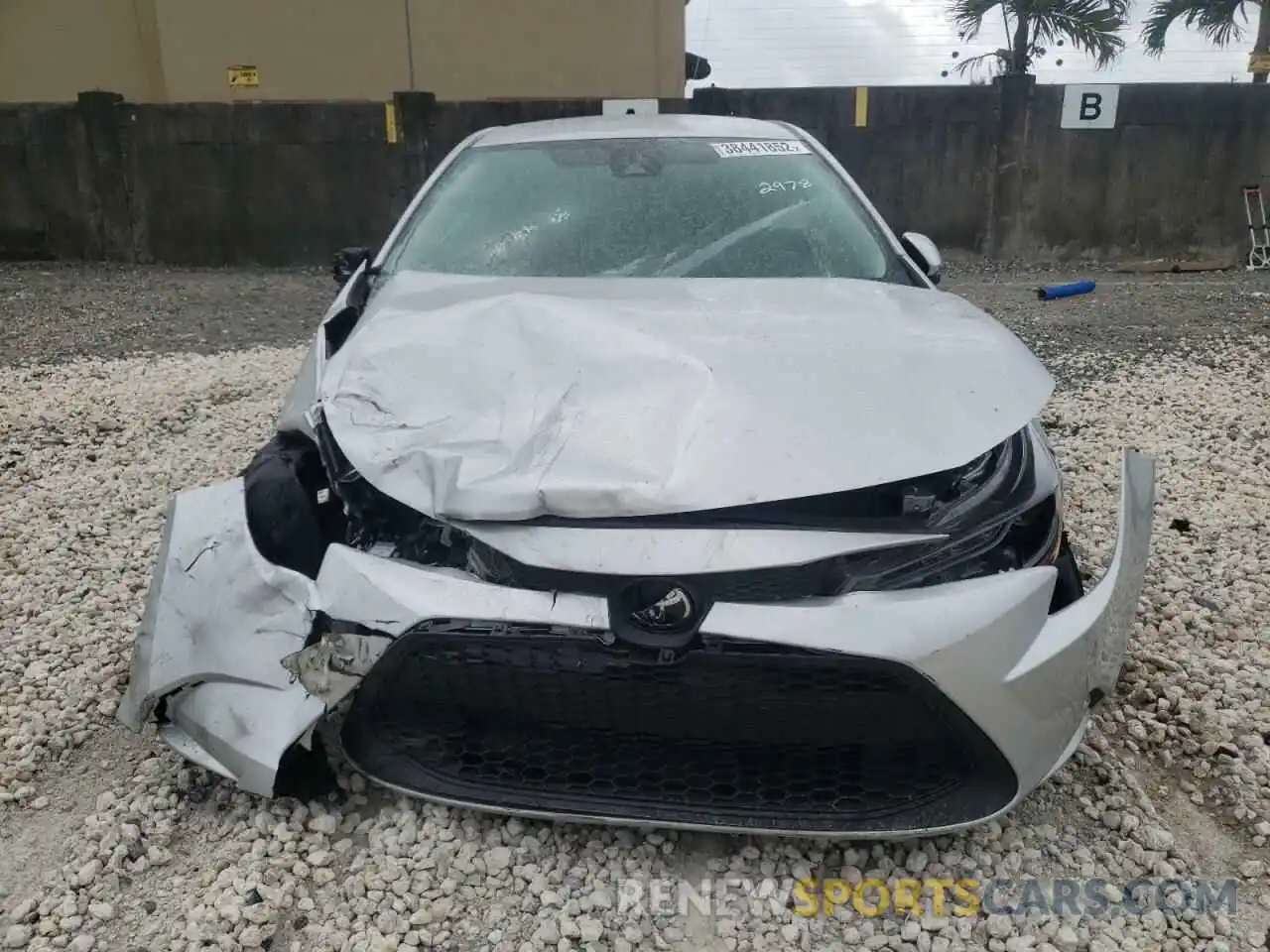 9 Photograph of a damaged car 5YFEPRAEXLP142978 TOYOTA COROLLA 2020