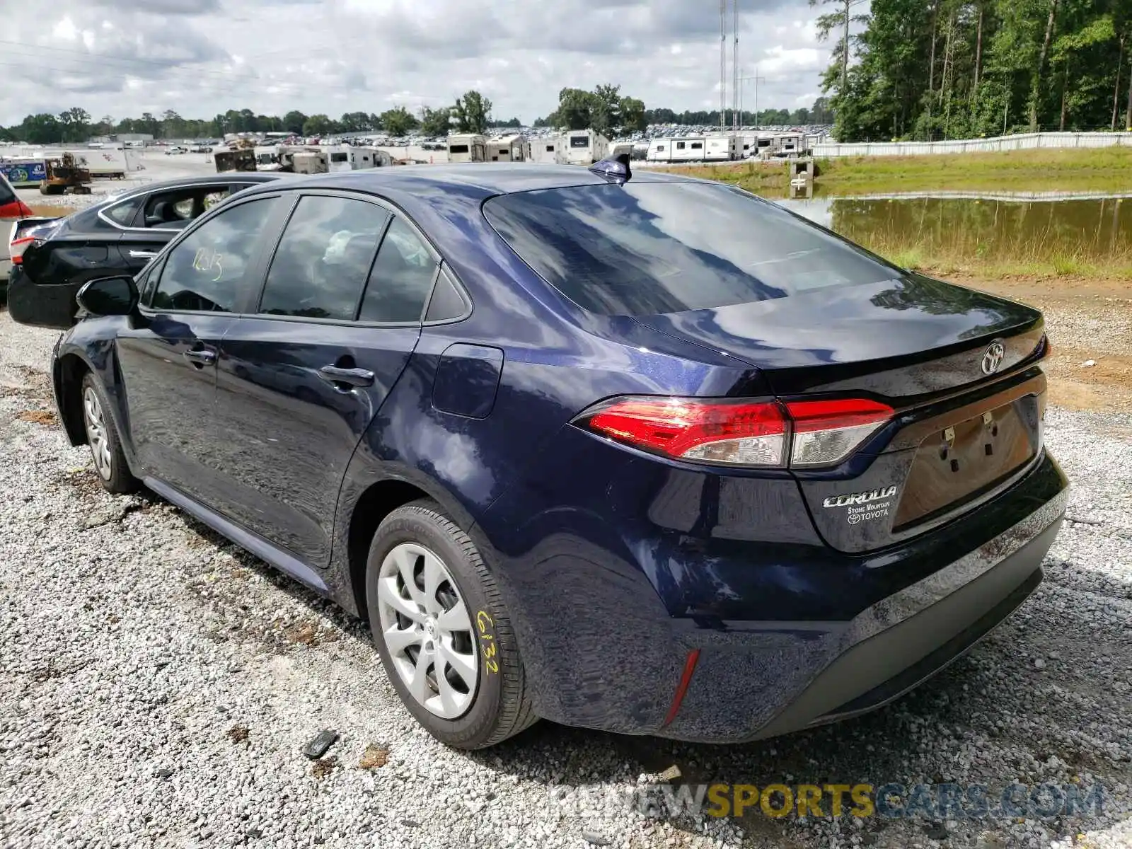 3 Photograph of a damaged car 5YFEPRAEXLP142981 TOYOTA COROLLA 2020