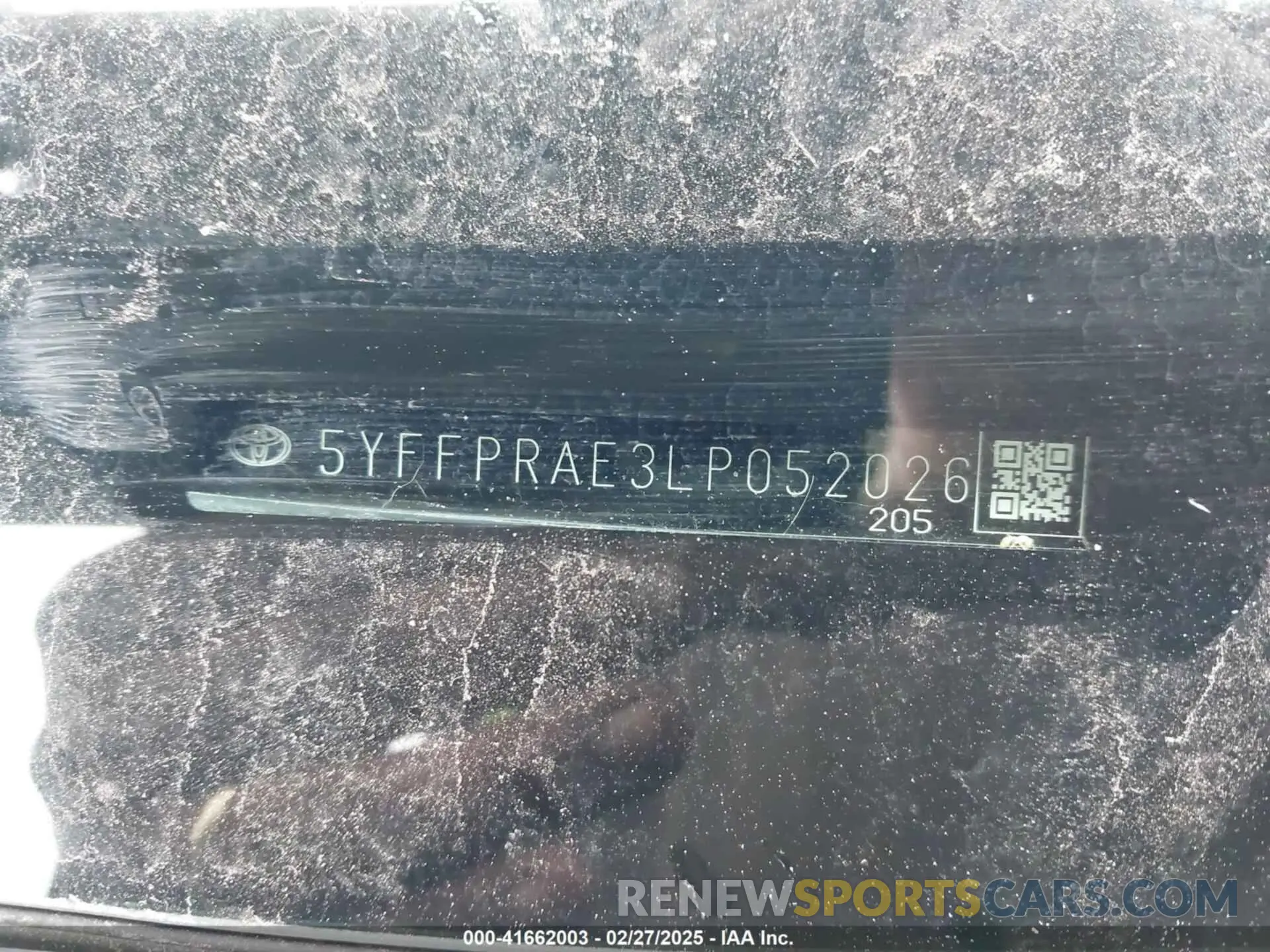 17 Photograph of a damaged car 5YFFPRAE3LP052026 TOYOTA COROLLA 2020