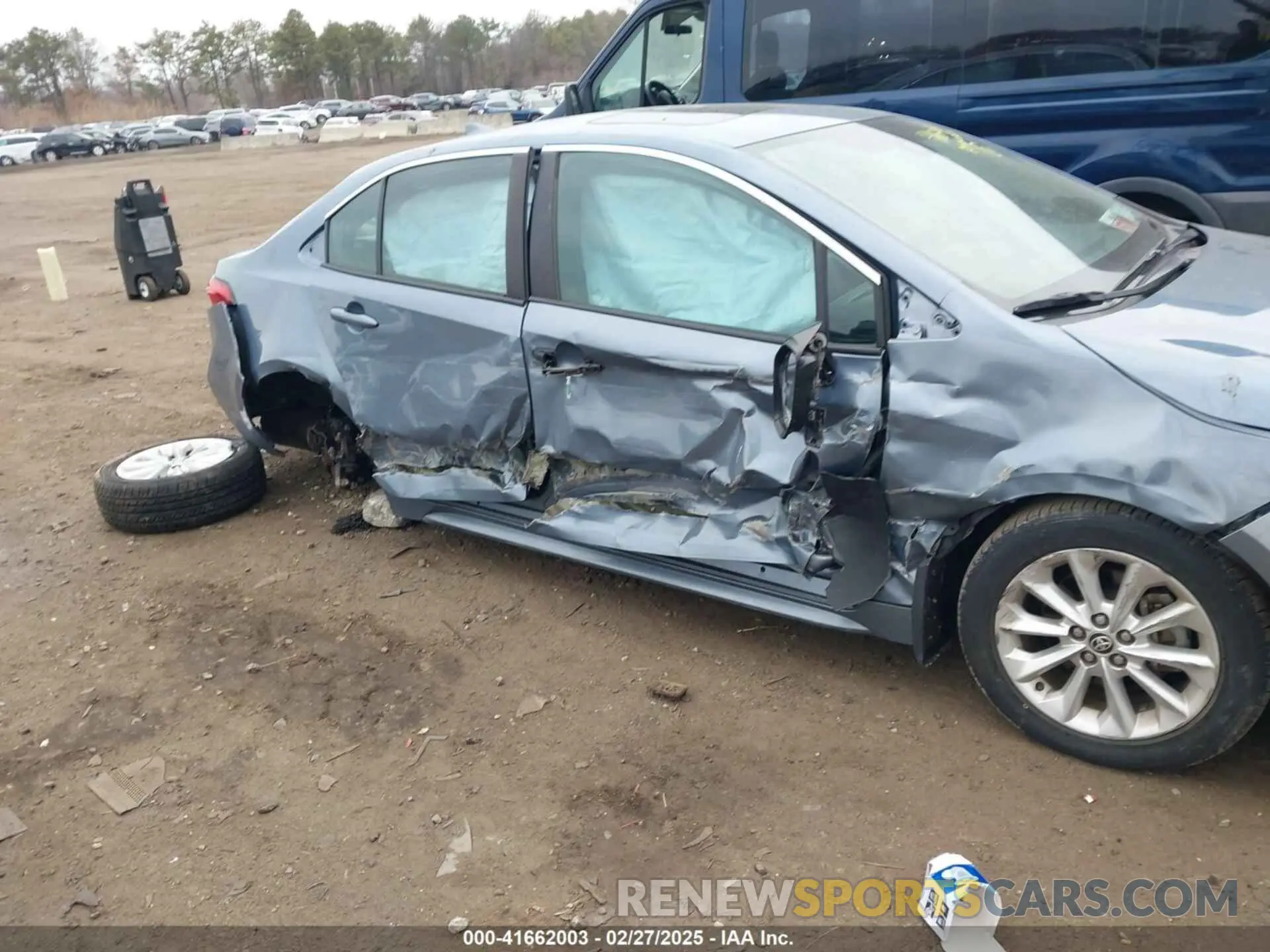 6 Photograph of a damaged car 5YFFPRAE3LP052026 TOYOTA COROLLA 2020