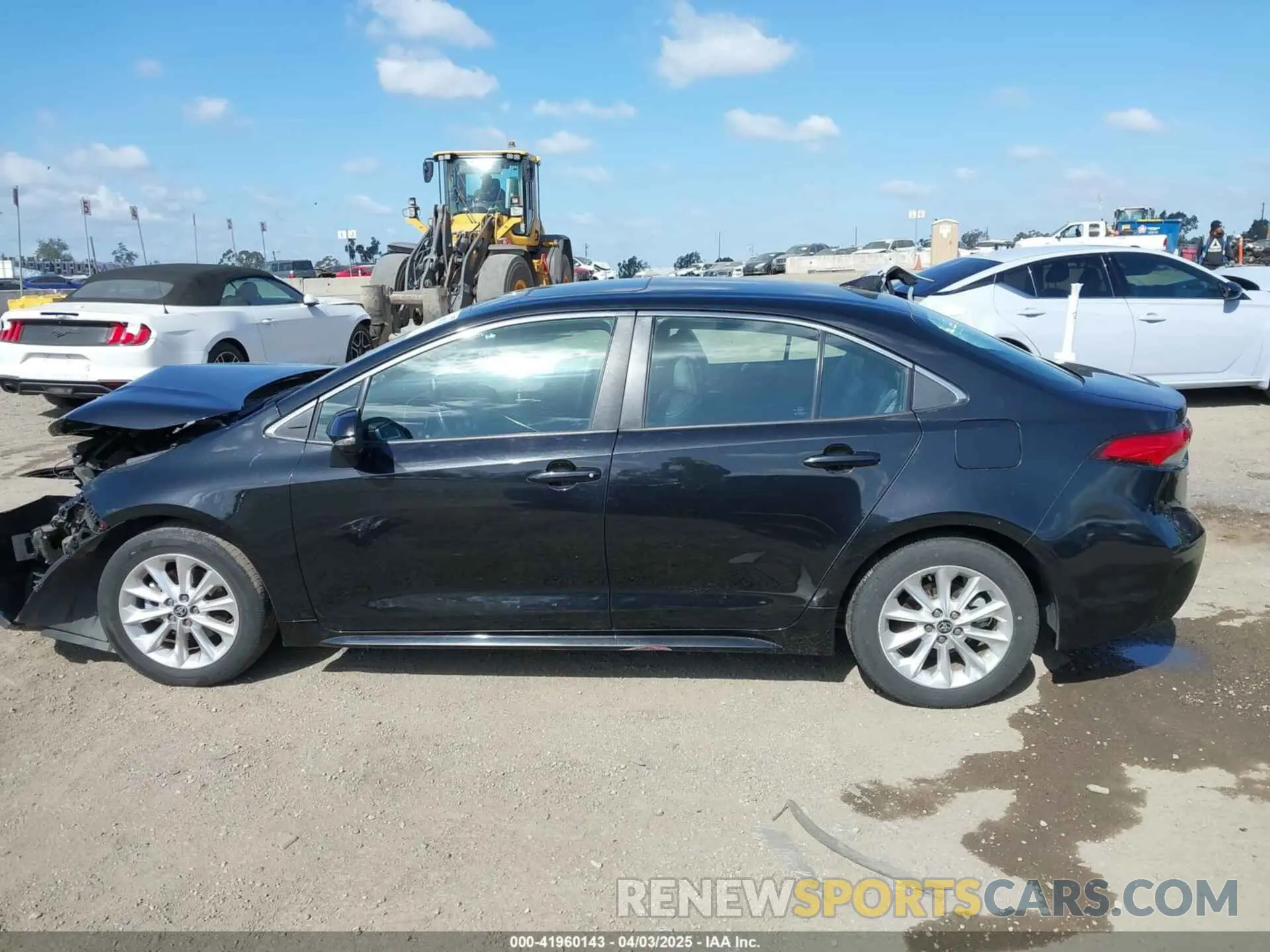 15 Photograph of a damaged car 5YFFPRAE4LP101458 TOYOTA COROLLA 2020