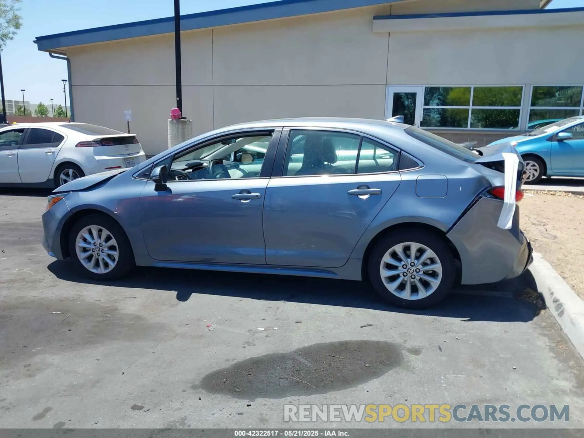 15 Photograph of a damaged car 5YFFPRAE4LP107857 TOYOTA COROLLA 2020