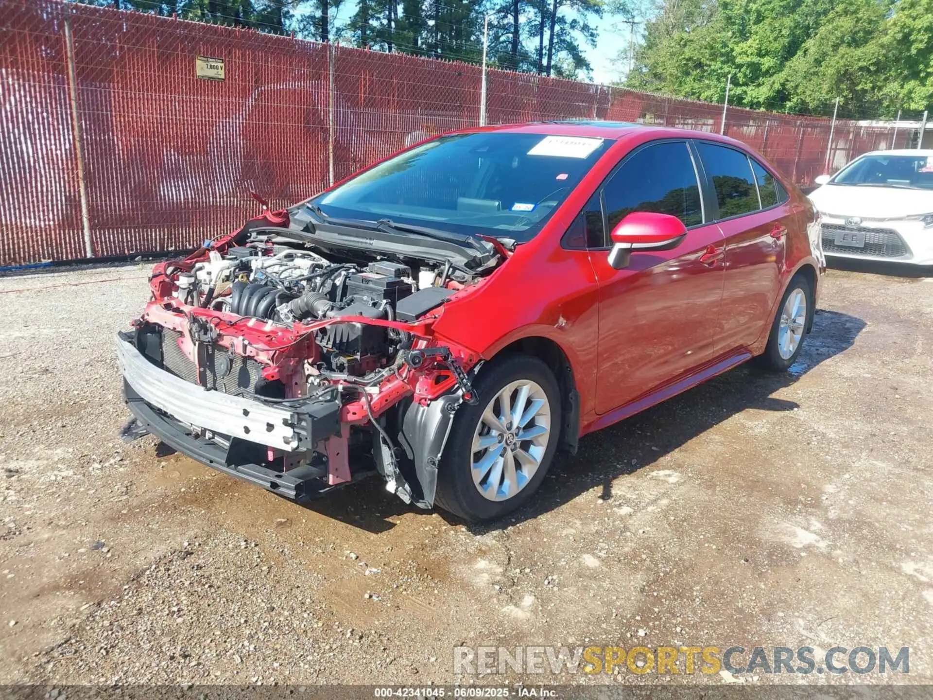 2 Photograph of a damaged car 5YFHPRAE0LP019008 TOYOTA COROLLA 2020
