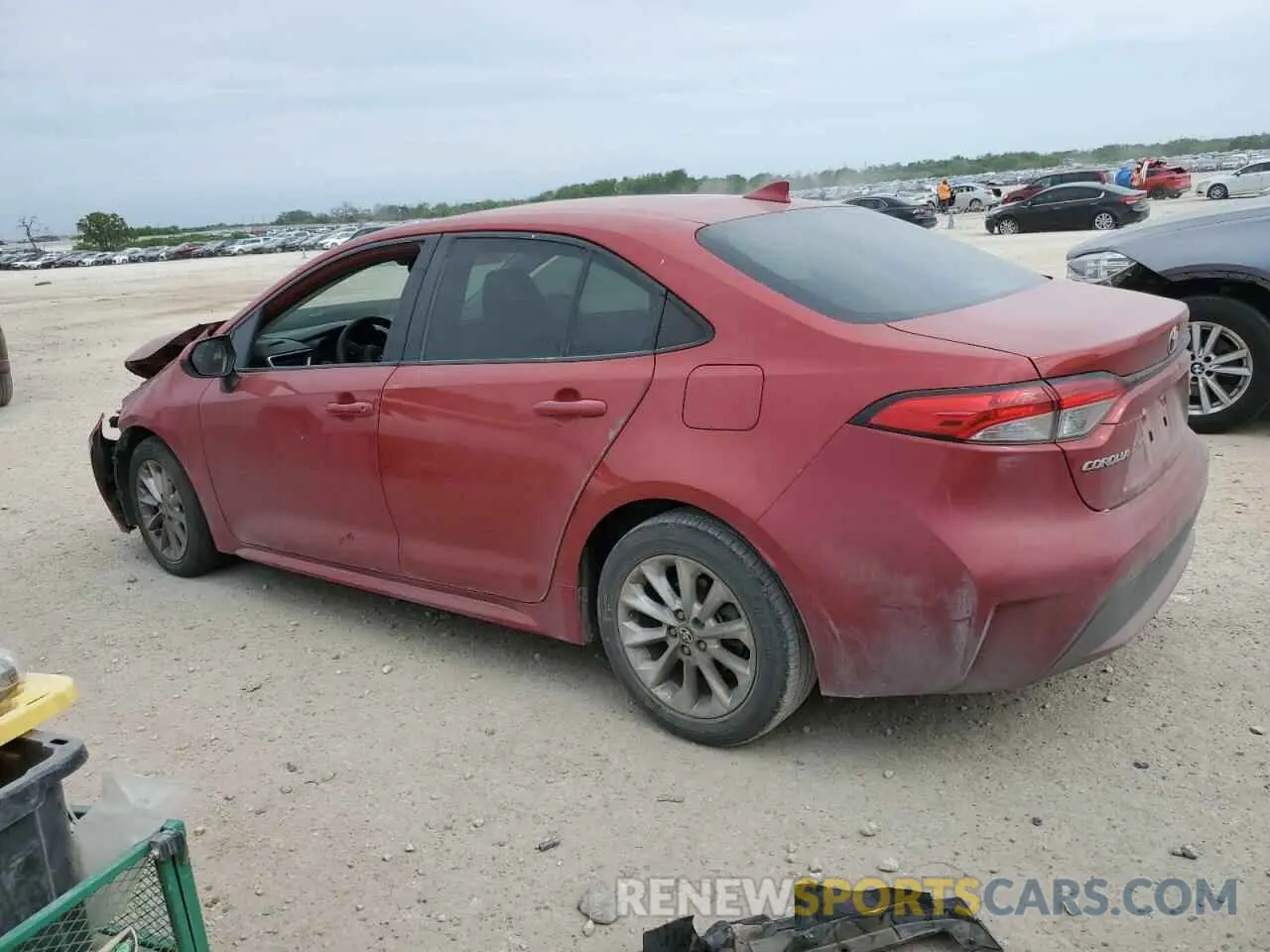 2 Photograph of a damaged car 5YFHPRAE0LP021213 TOYOTA COROLLA 2020