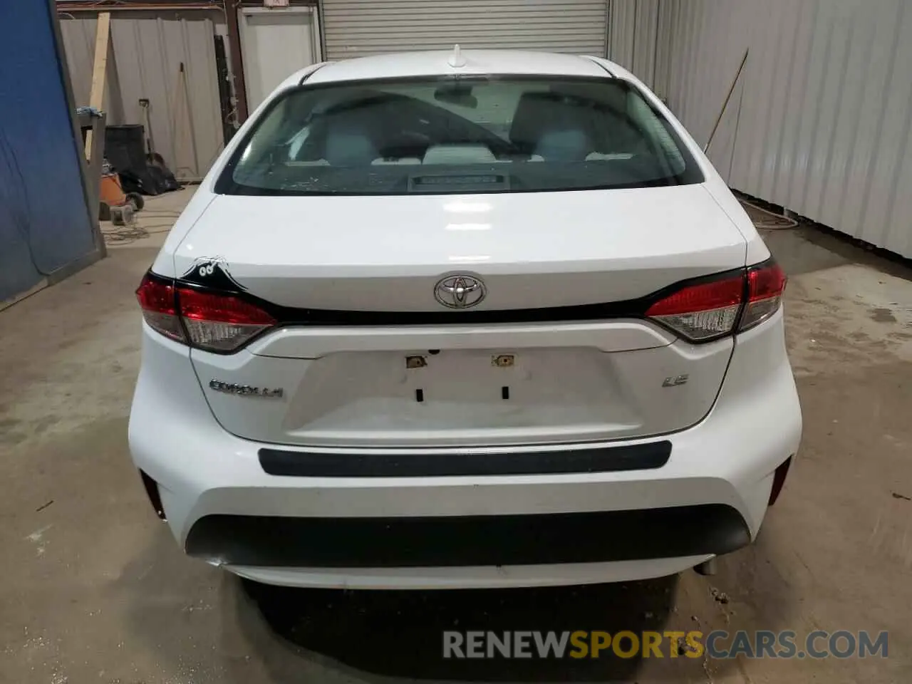 6 Photograph of a damaged car 5YFHPRAE1LP018675 TOYOTA COROLLA 2020