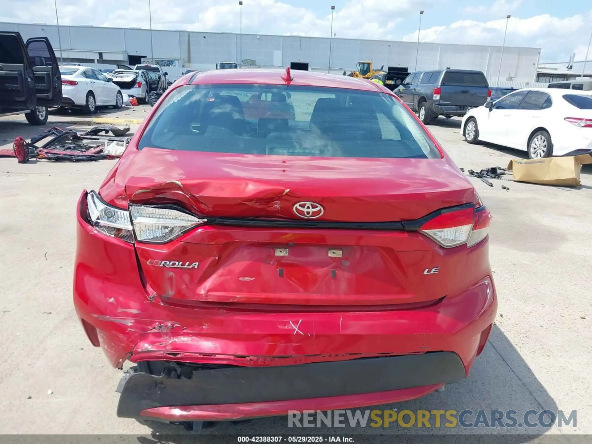 16 Photograph of a damaged car 5YFHPRAE2LP028826 TOYOTA COROLLA 2020