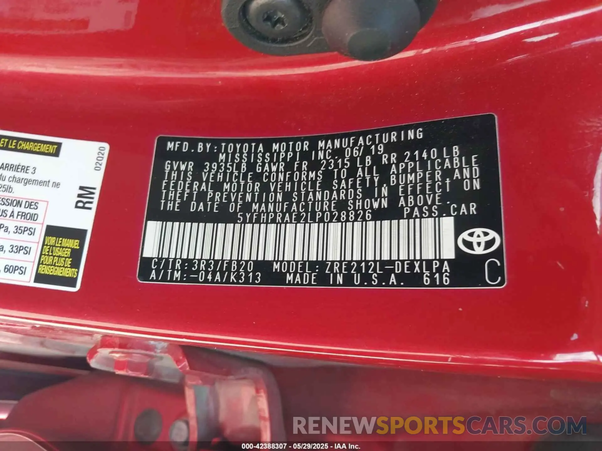 9 Photograph of a damaged car 5YFHPRAE2LP028826 TOYOTA COROLLA 2020