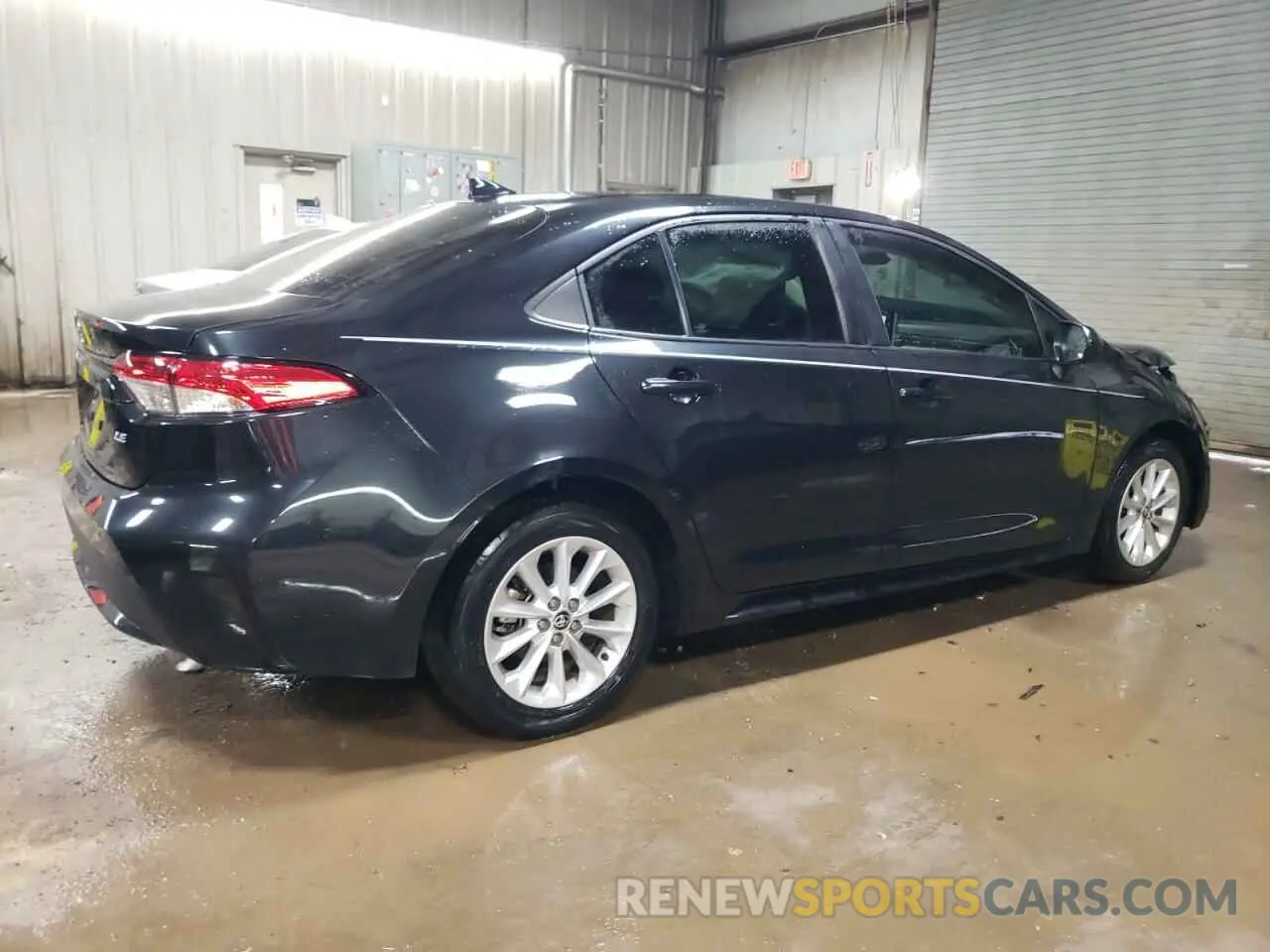 3 Photograph of a damaged car 5YFHPRAE3LP048874 TOYOTA COROLLA 2020