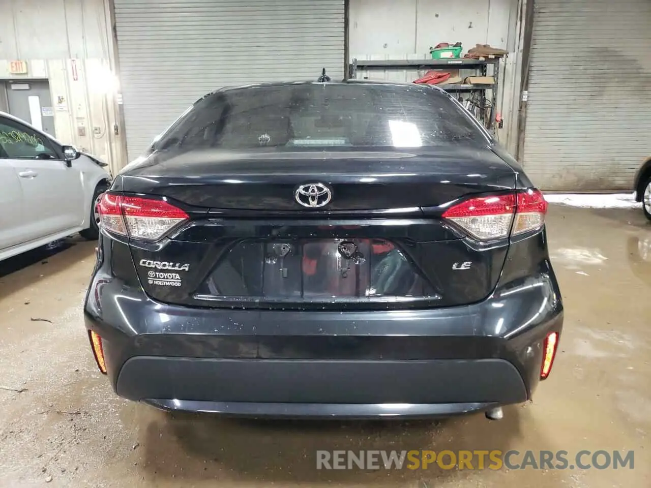 6 Photograph of a damaged car 5YFHPRAE3LP048874 TOYOTA COROLLA 2020