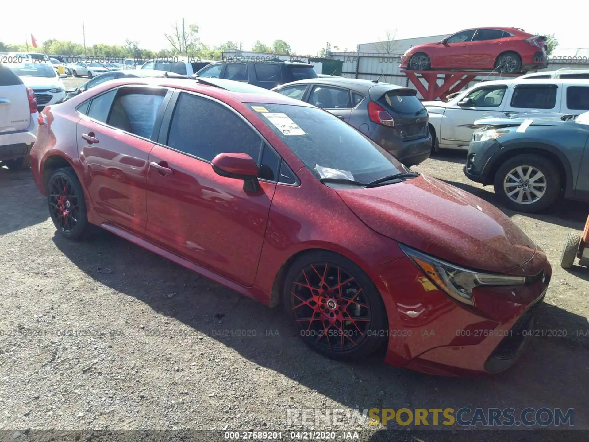 1 Photograph of a damaged car 5YFHPRAE5LP016105 TOYOTA COROLLA 2020