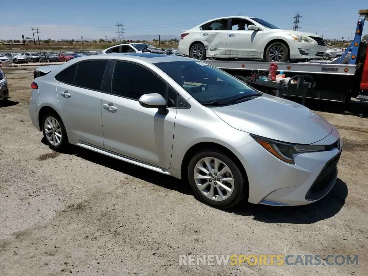 4 Photograph of a damaged car 5YFHPRAE5LP047807 TOYOTA COROLLA 2020