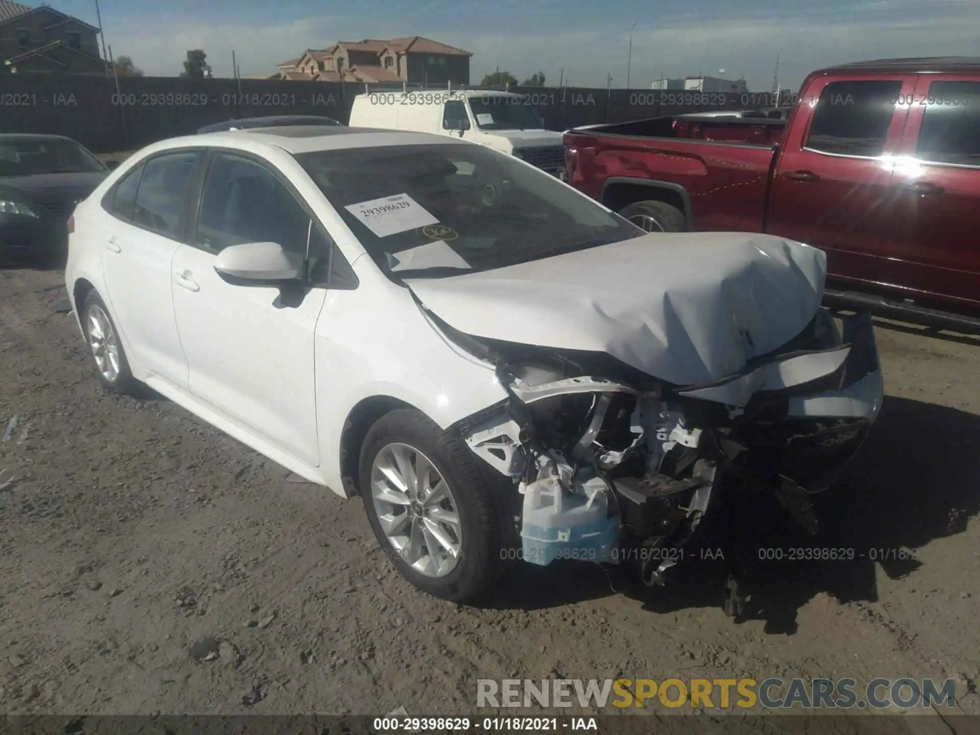 1 Photograph of a damaged car 5YFHPRAE5LP133604 TOYOTA COROLLA 2020