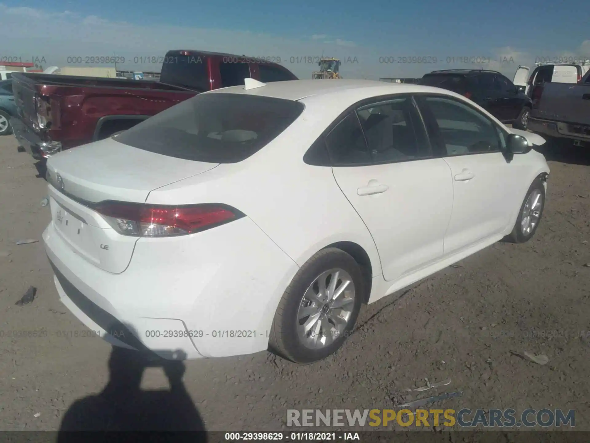 4 Photograph of a damaged car 5YFHPRAE5LP133604 TOYOTA COROLLA 2020