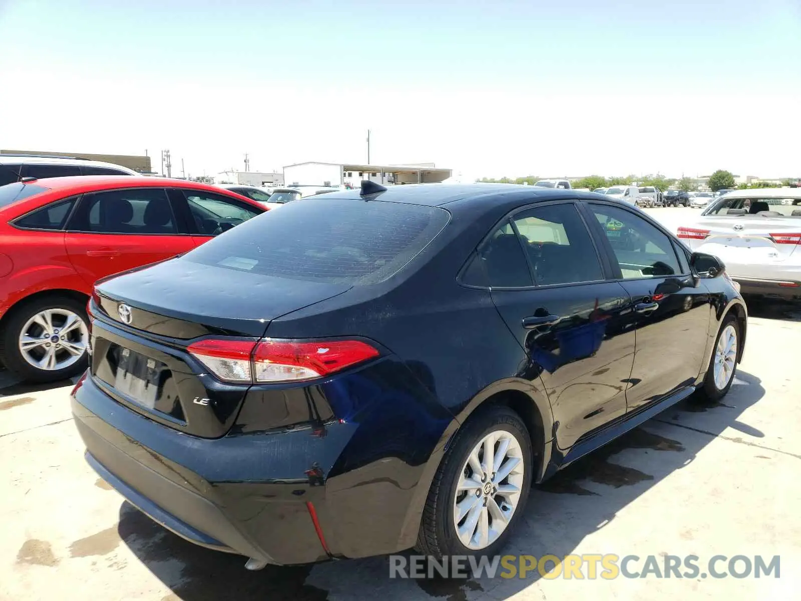4 Photograph of a damaged car 5YFHPRAE6LP018235 TOYOTA COROLLA 2020