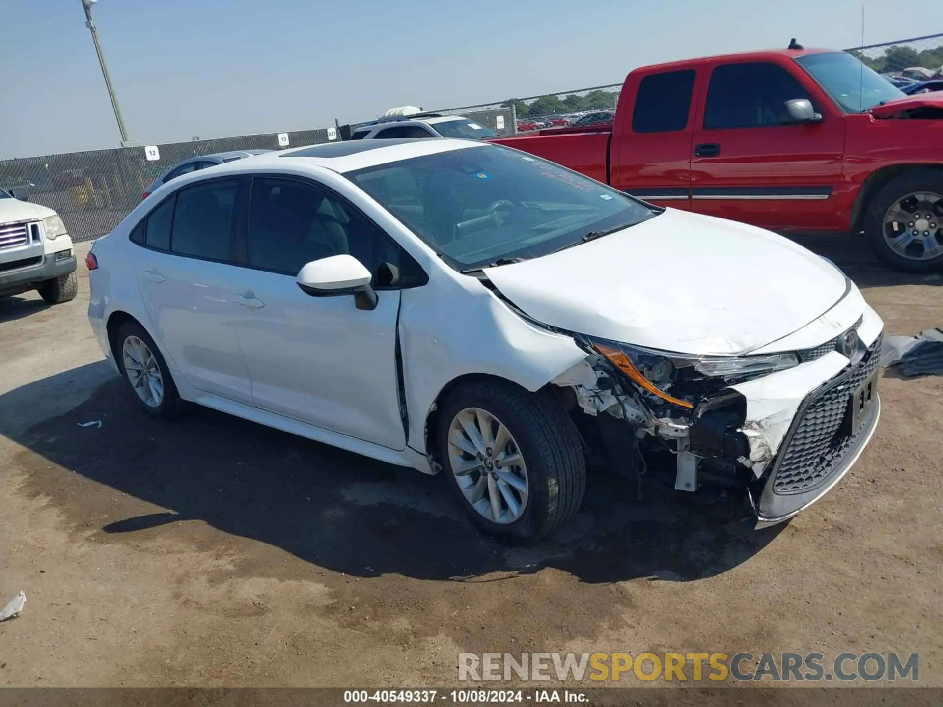 1 Photograph of a damaged car 5YFHPRAE7LP015912 TOYOTA COROLLA 2020