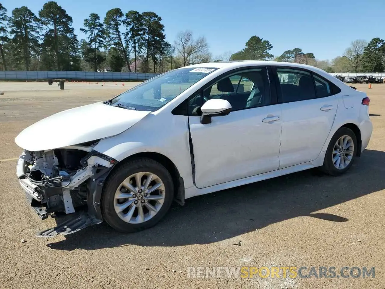 1 Photograph of a damaged car 5YFHPRAE7LP020575 TOYOTA COROLLA 2020
