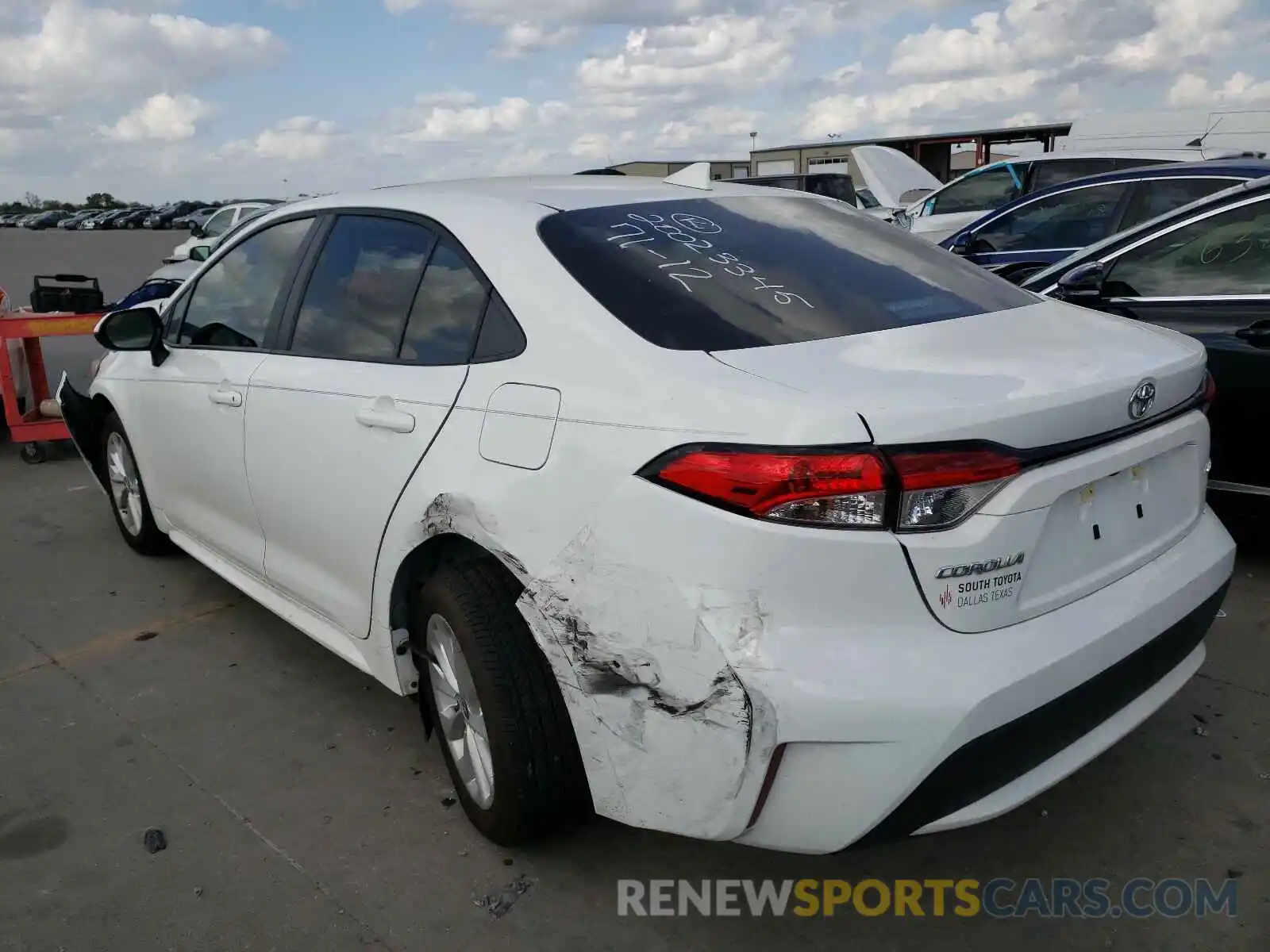 3 Photograph of a damaged car 5YFHPRAE7LP023962 TOYOTA COROLLA 2020