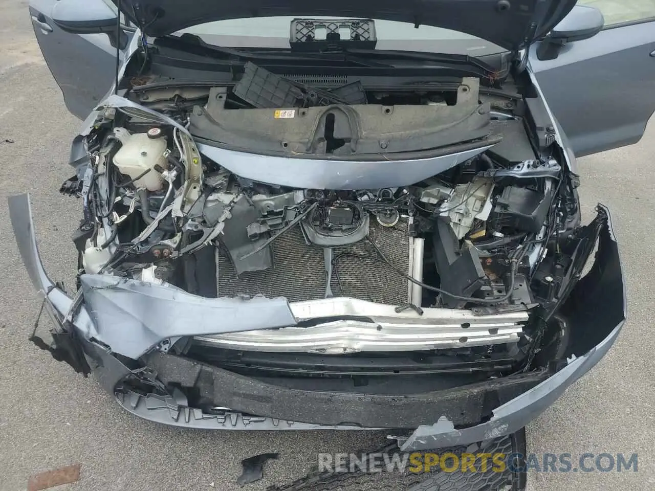 11 Photograph of a damaged car 5YFHPRAE7LP049798 TOYOTA COROLLA 2020