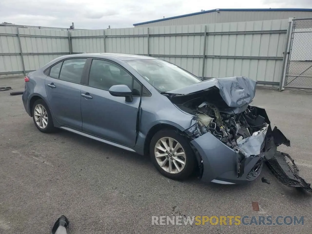 4 Photograph of a damaged car 5YFHPRAE7LP049798 TOYOTA COROLLA 2020