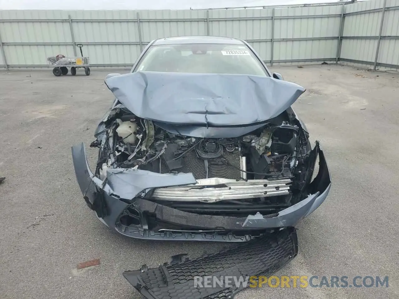5 Photograph of a damaged car 5YFHPRAE7LP049798 TOYOTA COROLLA 2020