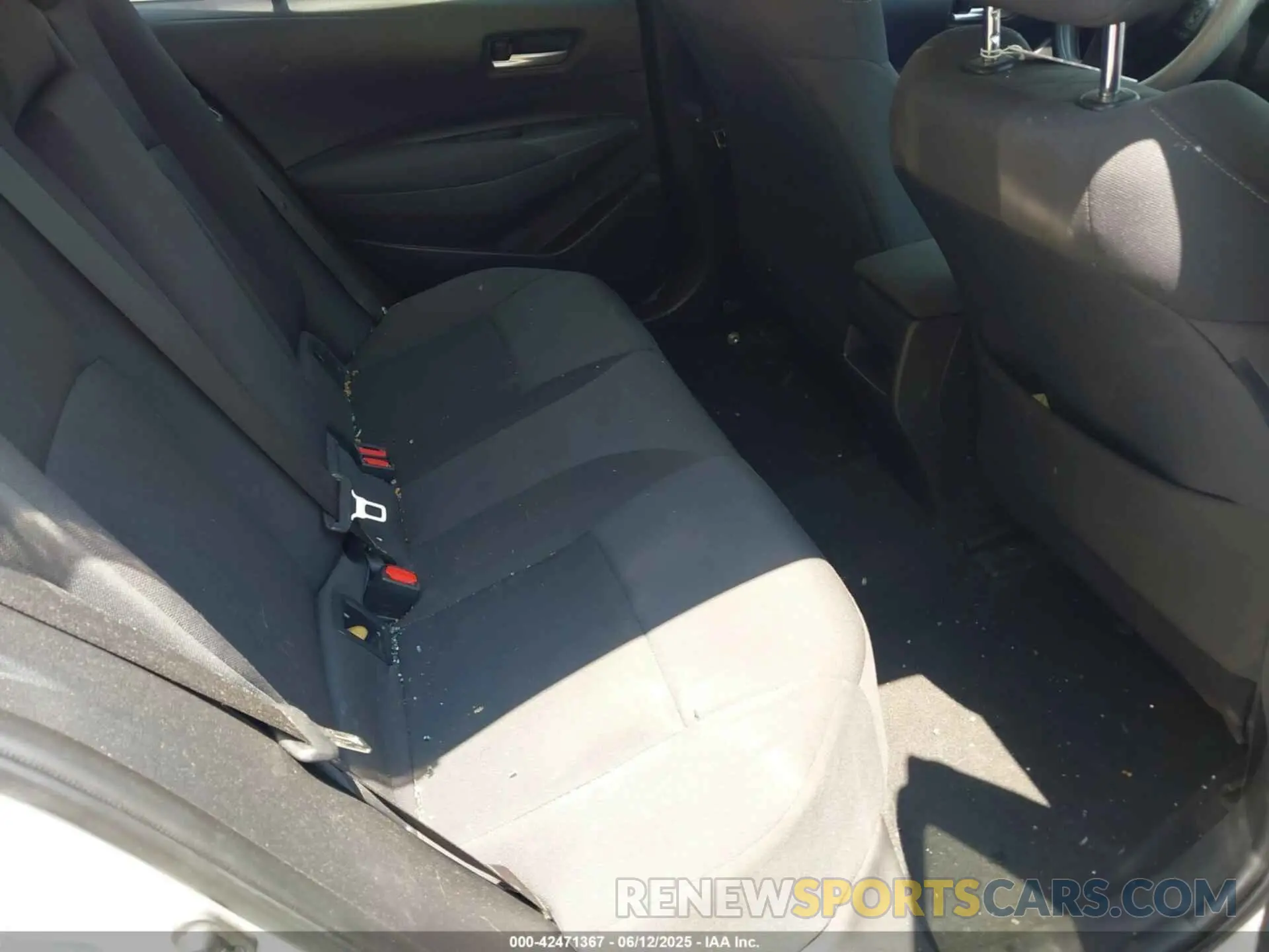 8 Photograph of a damaged car 5YFHPRAE8LP014641 TOYOTA COROLLA 2020