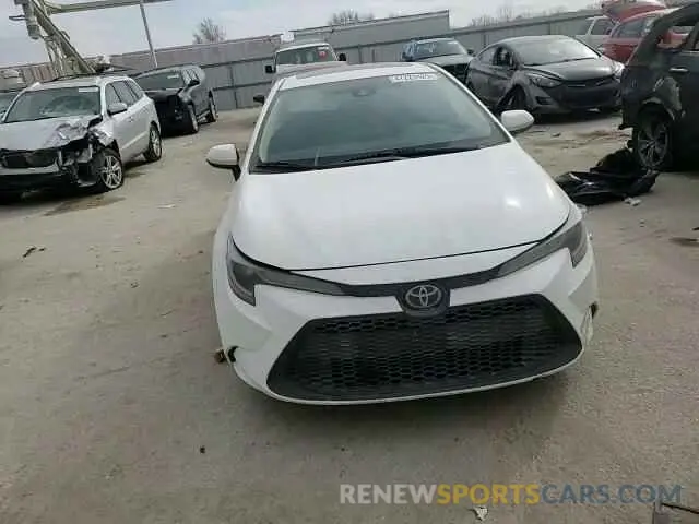 11 Photograph of a damaged car 5YFHPRAE8LP028331 TOYOTA COROLLA 2020