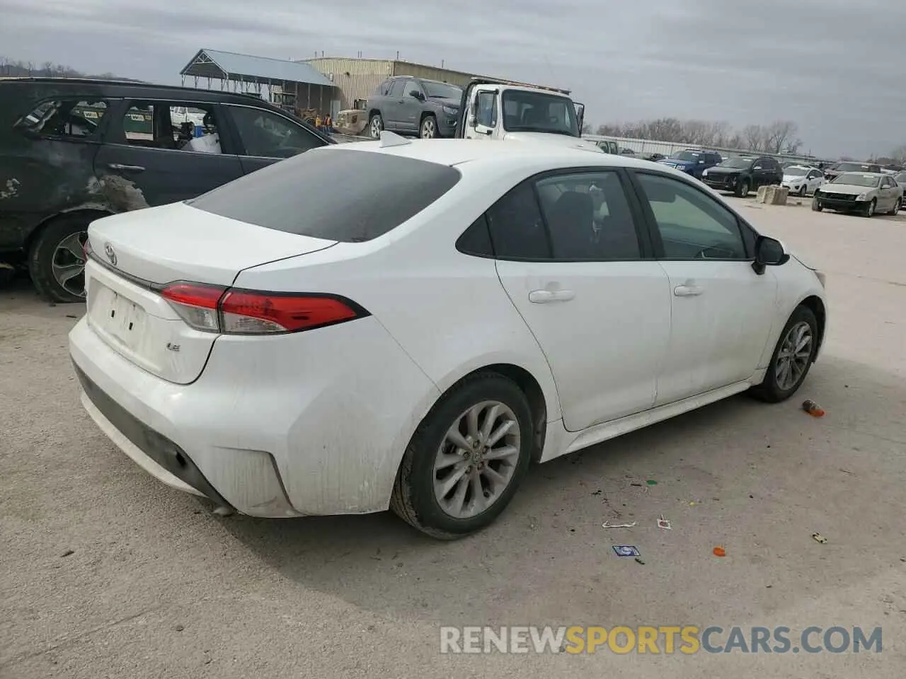 3 Photograph of a damaged car 5YFHPRAE8LP028331 TOYOTA COROLLA 2020