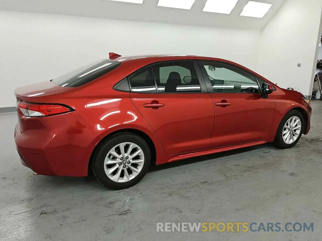 3 Photograph of a damaged car 5YFHPRAEXLP020747 TOYOTA COROLLA 2020