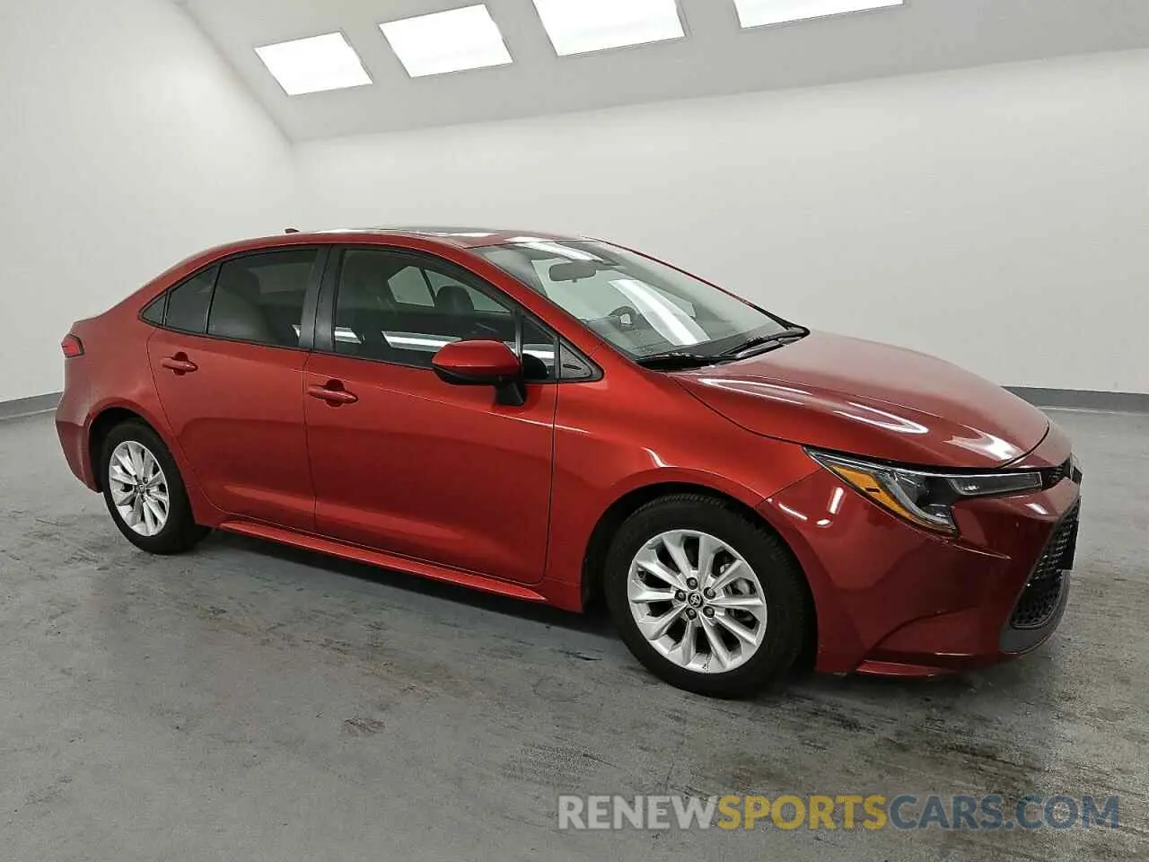 4 Photograph of a damaged car 5YFHPRAEXLP020747 TOYOTA COROLLA 2020