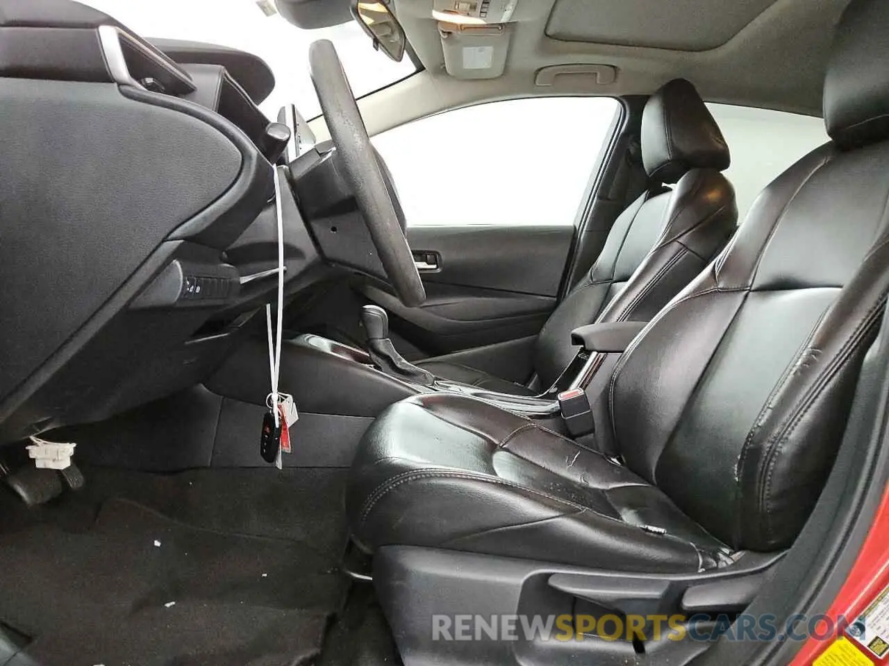 7 Photograph of a damaged car 5YFHPRAEXLP020747 TOYOTA COROLLA 2020