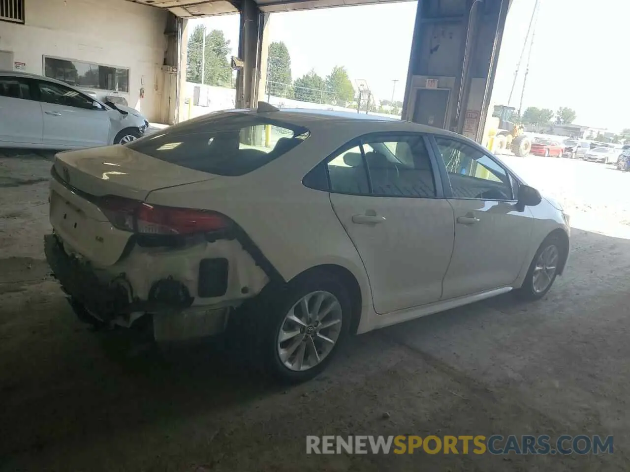 3 Photograph of a damaged car 5YFHPRAEXLP034891 TOYOTA COROLLA 2020