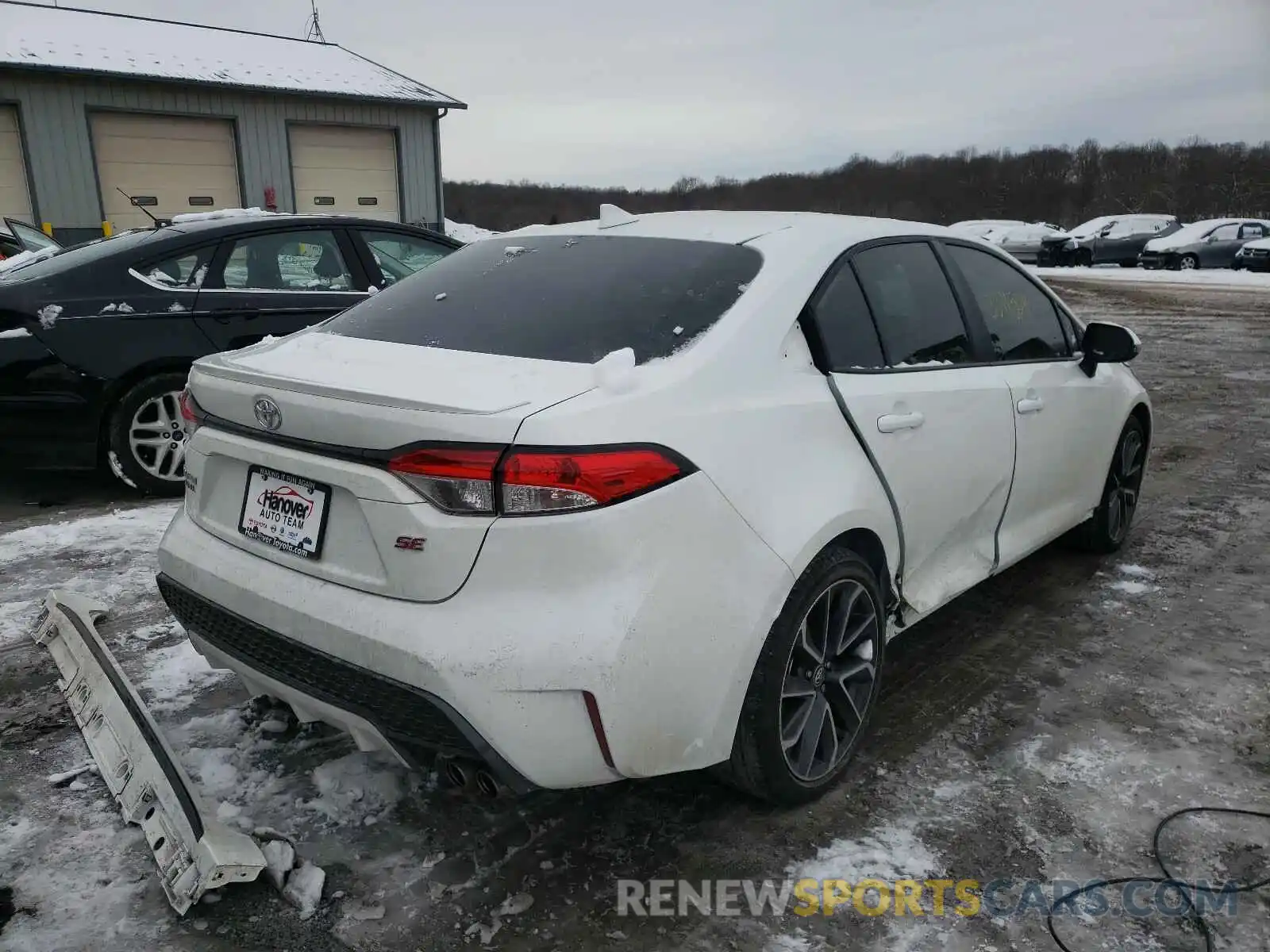 4 Photograph of a damaged car 5YFM4RCE1LP033228 TOYOTA COROLLA 2020