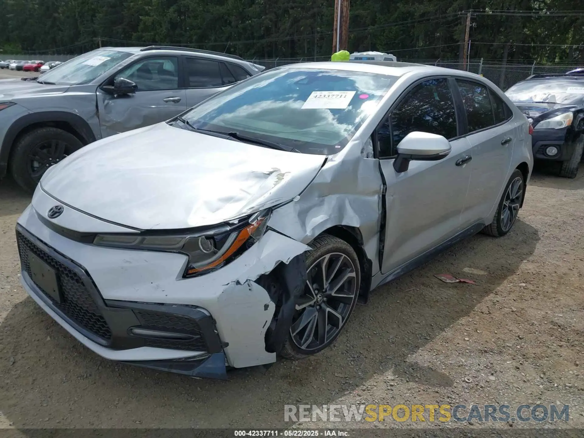 2 Photograph of a damaged car 5YFM4RCE3LP037829 TOYOTA COROLLA 2020
