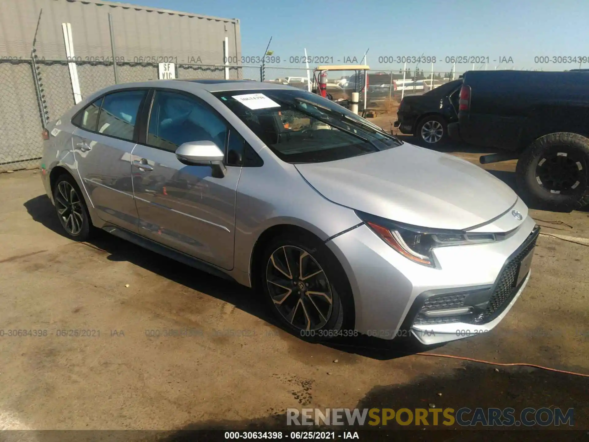 1 Photograph of a damaged car 5YFM4RCE4LP012793 TOYOTA COROLLA 2020