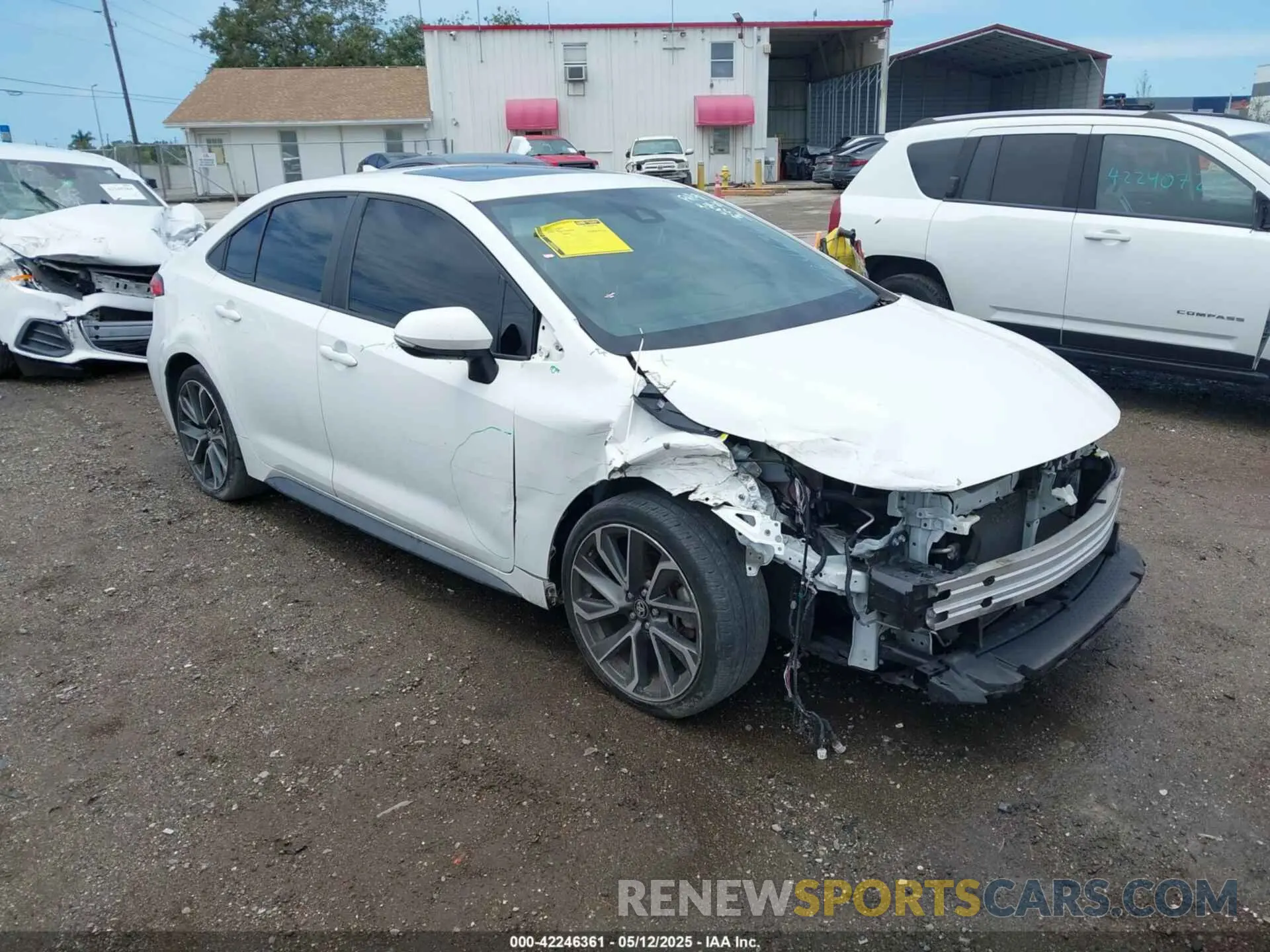 1 Photograph of a damaged car 5YFM4RCE7LP054553 TOYOTA COROLLA 2020