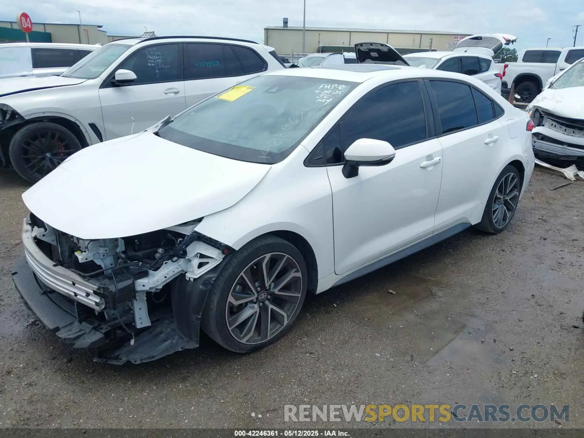 2 Photograph of a damaged car 5YFM4RCE7LP054553 TOYOTA COROLLA 2020