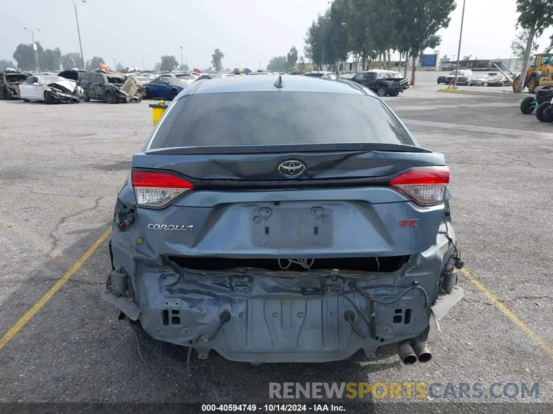 17 Photograph of a damaged car 5YFP4RCE0LP029507 TOYOTA COROLLA 2020