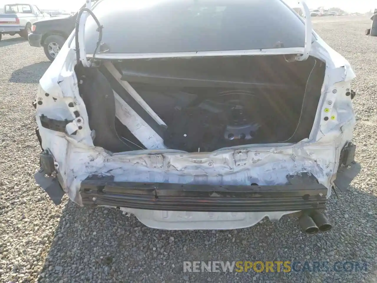 9 Photograph of a damaged car 5YFP4RCE0LP052088 TOYOTA COROLLA 2020