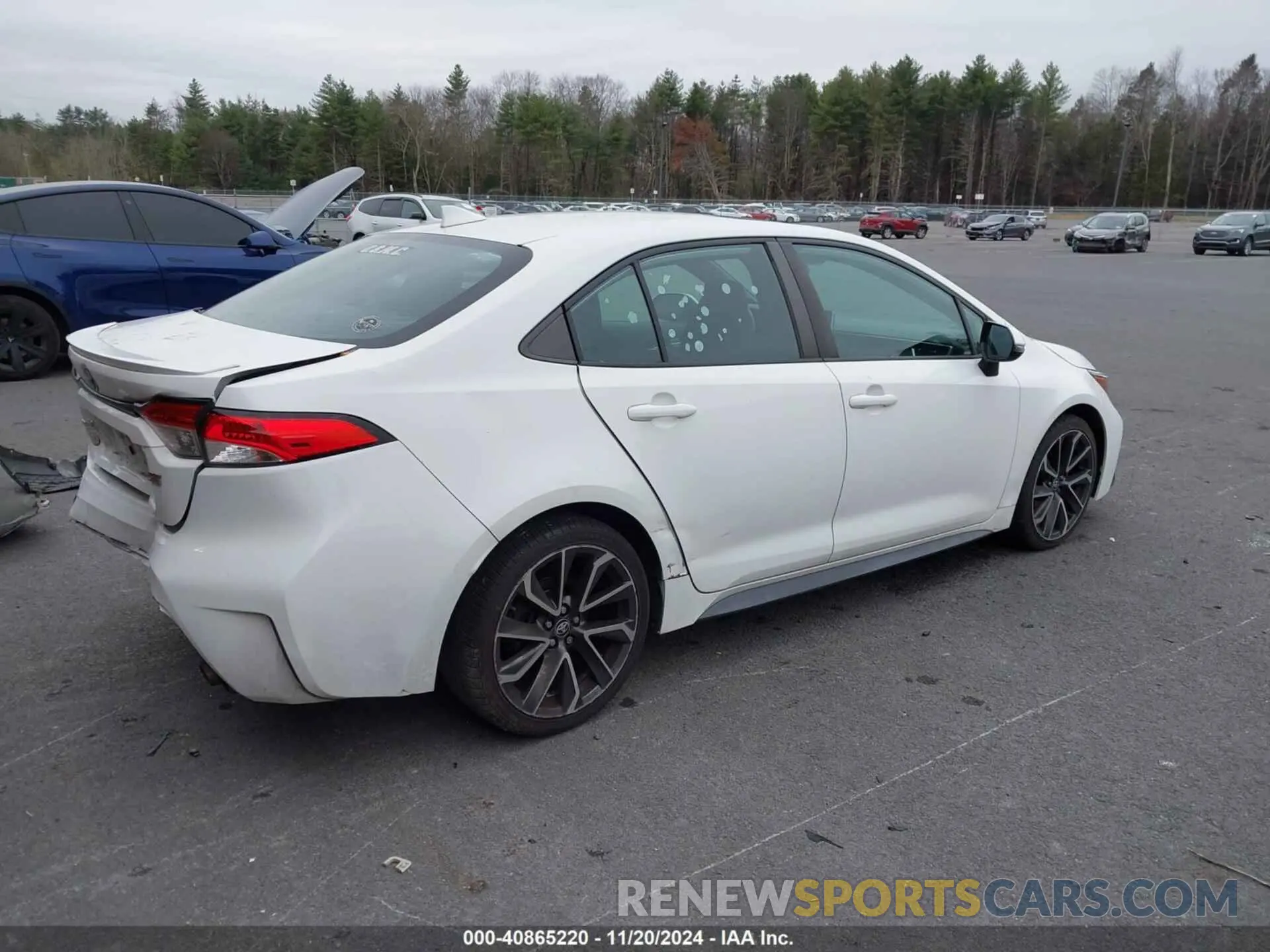 4 Photograph of a damaged car 5YFP4RCE1LP001523 TOYOTA COROLLA 2020