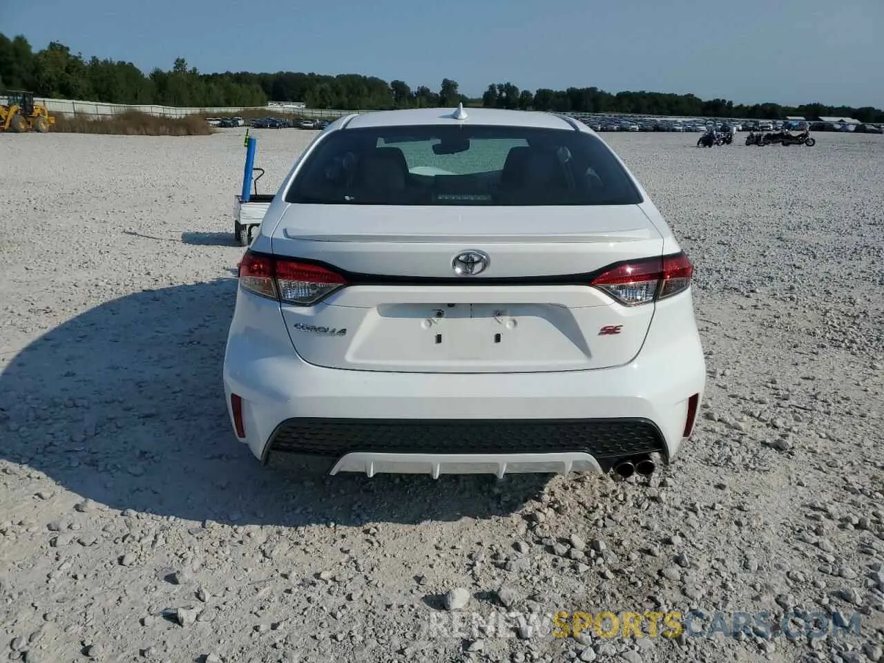 6 Photograph of a damaged car 5YFP4RCE2LP030982 TOYOTA COROLLA 2020