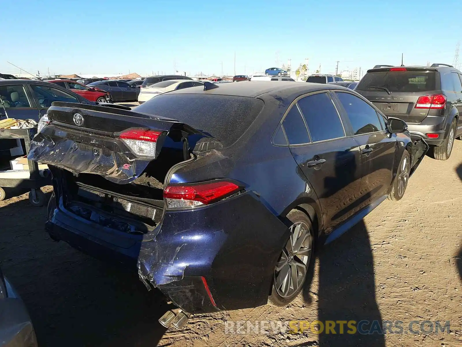 4 Photograph of a damaged car 5YFP4RCE2LP041156 TOYOTA COROLLA 2020