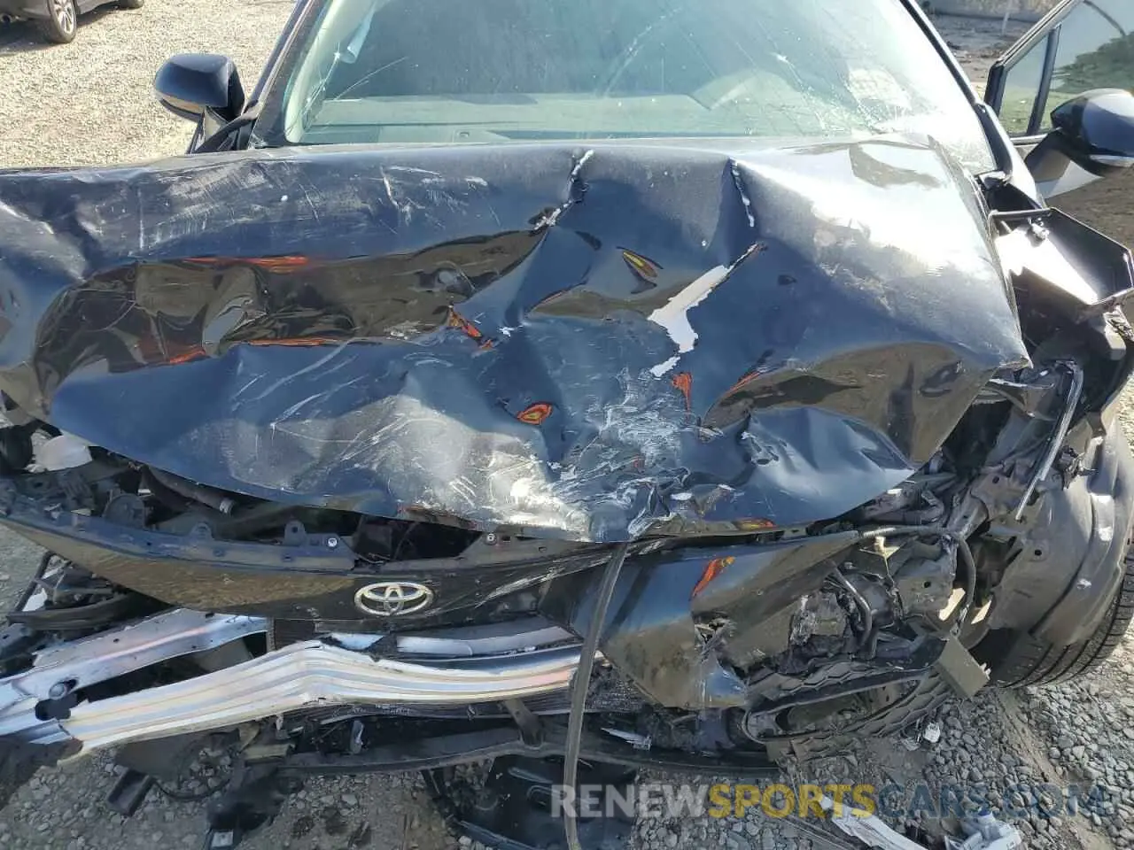 11 Photograph of a damaged car 5YFP4RCE3LP006836 TOYOTA COROLLA 2020