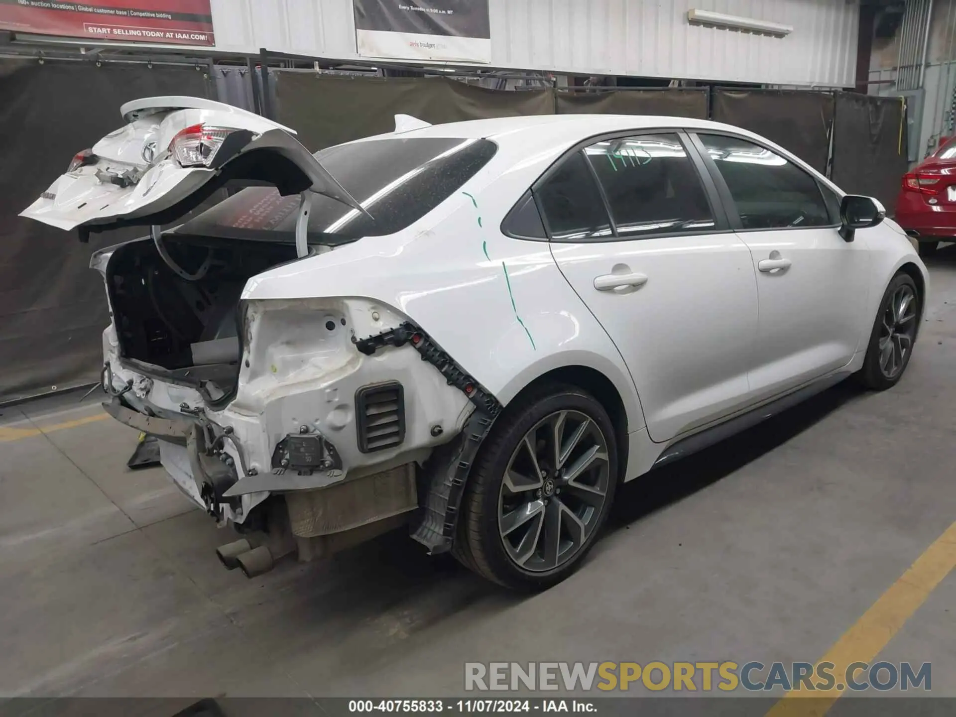 4 Photograph of a damaged car 5YFP4RCE3LP022566 TOYOTA COROLLA 2020