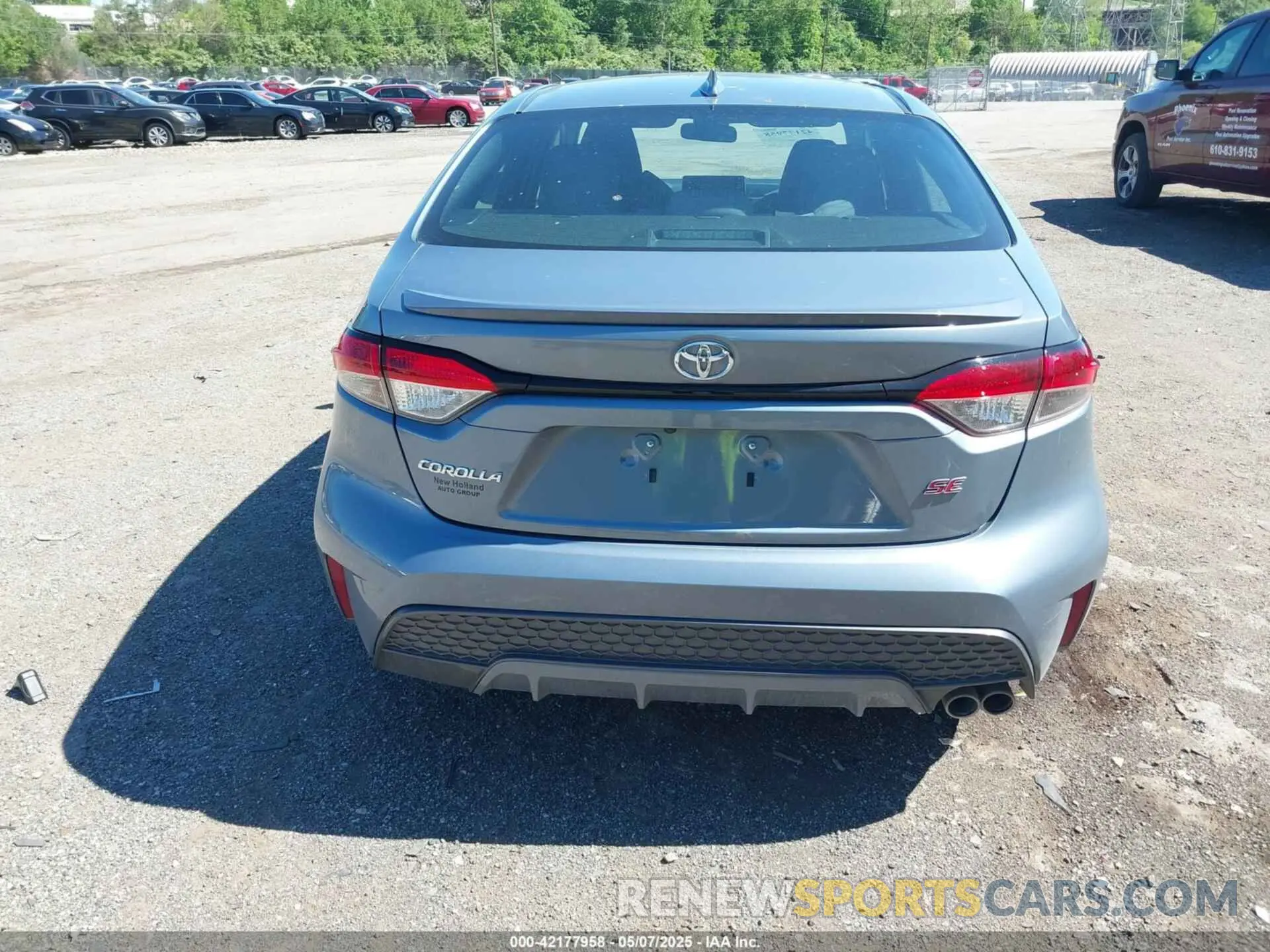 17 Photograph of a damaged car 5YFP4RCE4LP011639 TOYOTA COROLLA 2020