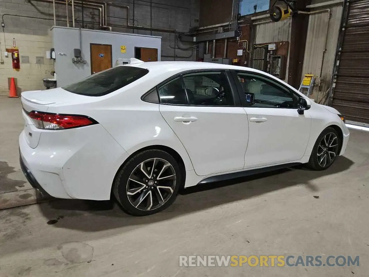 3 Photograph of a damaged car 5YFP4RCE4LP026223 TOYOTA COROLLA 2020